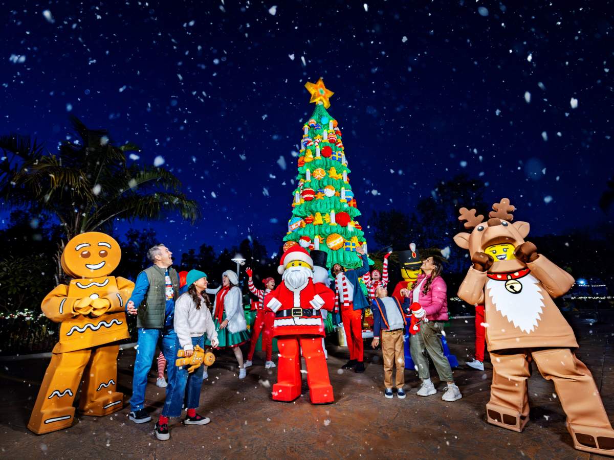 LEGO characters around the LEGO tree during holidays at LEGOLAND Florida Resort