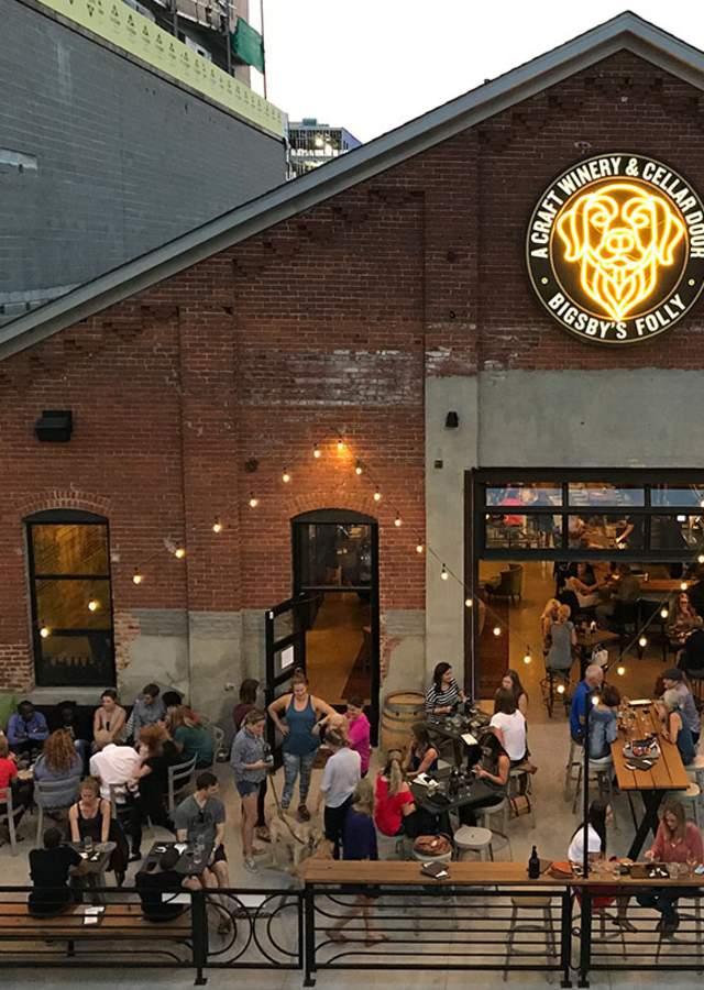 The patio of Bigsbys Folly Craft Winery