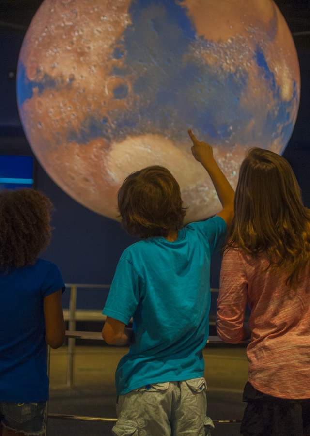 denver-museum-nature-science-children-planet