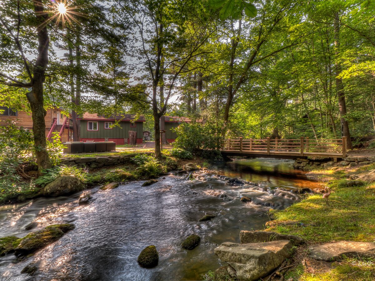 Magnolia Streamside Resort, Canadensis, PA