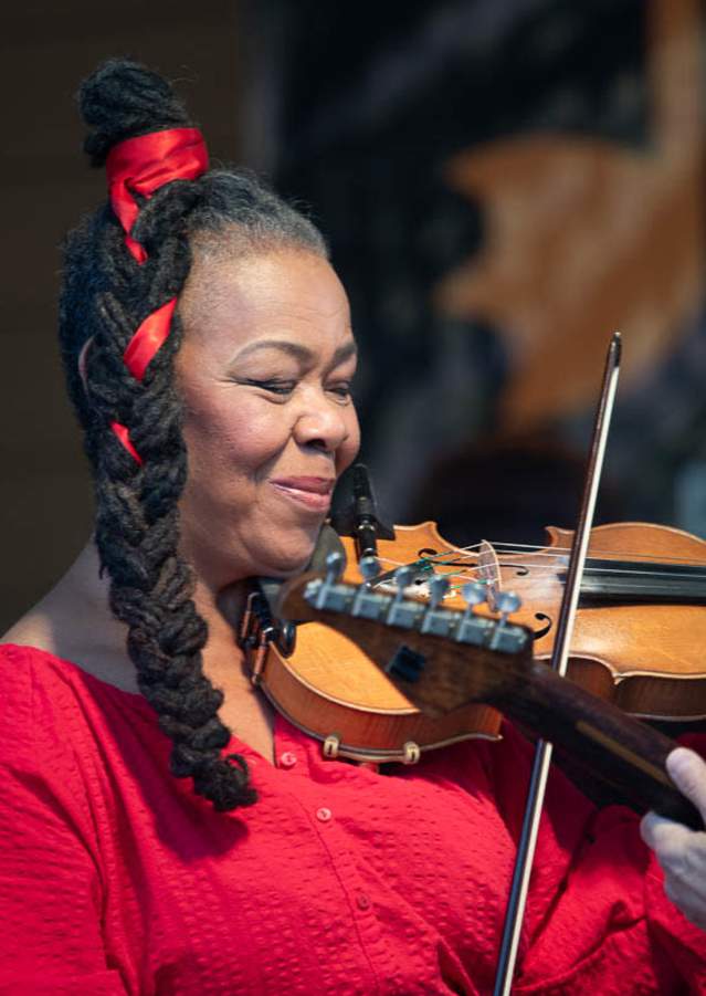 Woman playing violin at the Duck Jazz Festival in Duck, North Carolina.