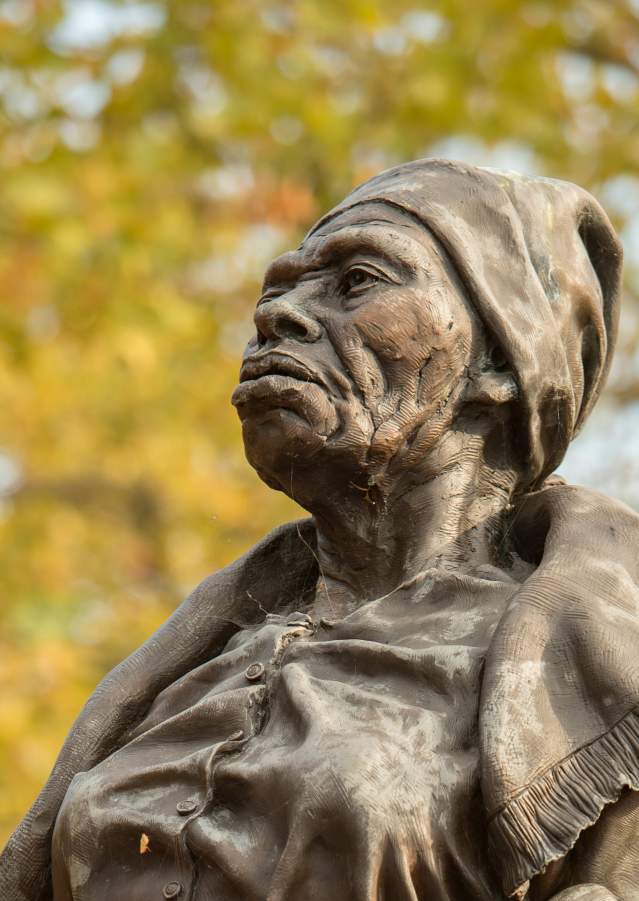 Tubman Statue