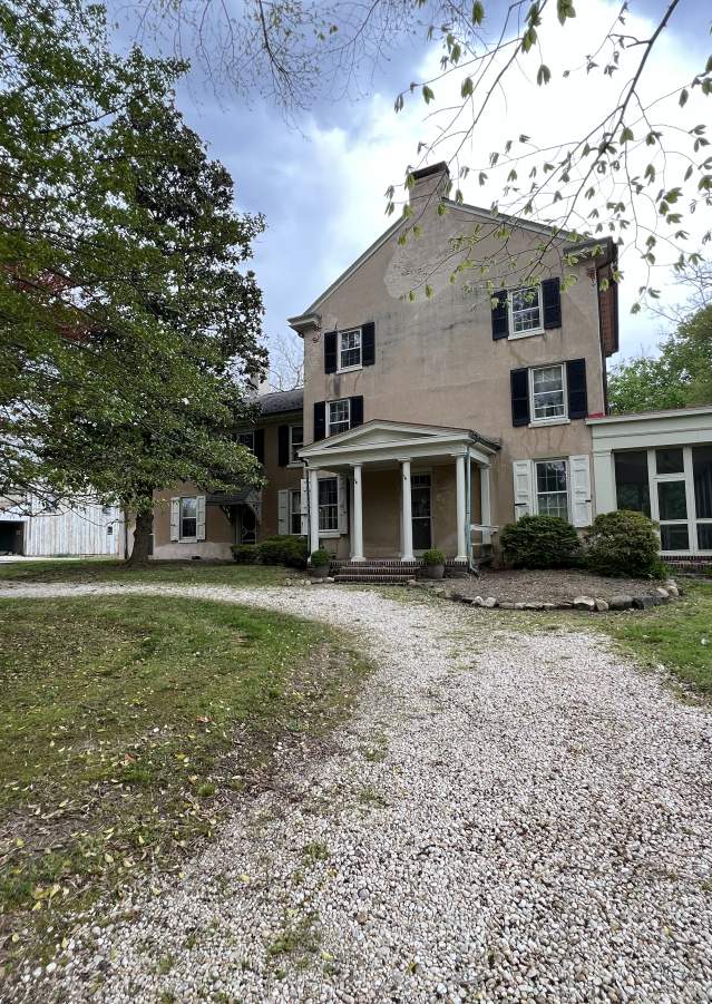 Cooch House