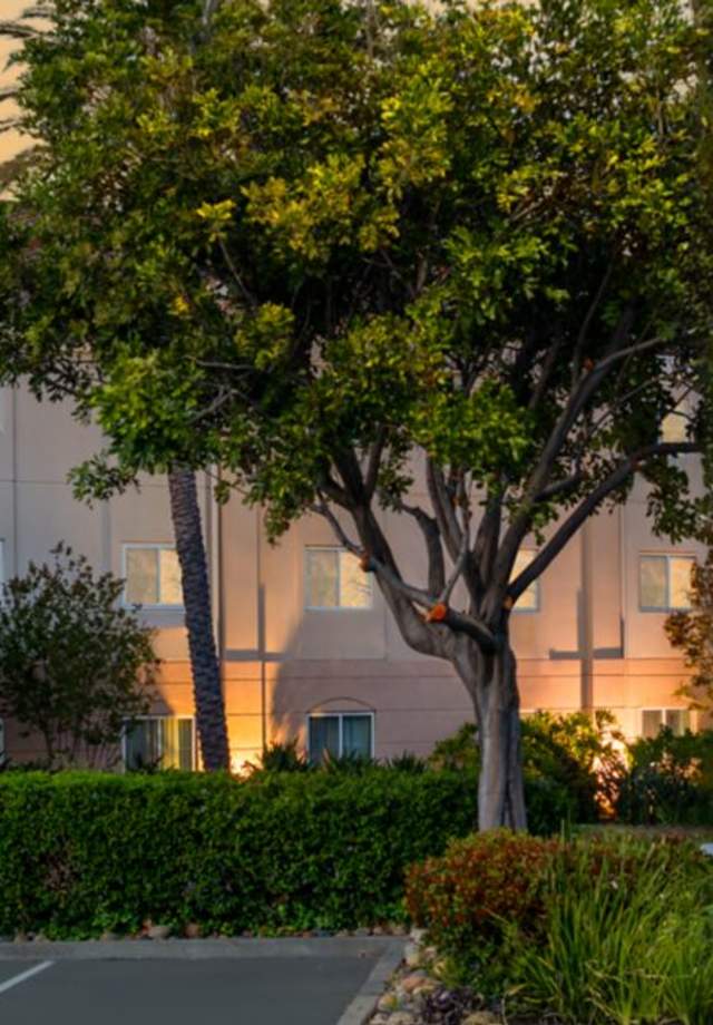 Fairfield Marriott San Carlos Hotel Exterior