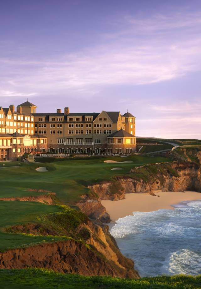 Front_of_The_RitzCarlton_HalfMoonBay_SanMateoCounty_SiliconValley