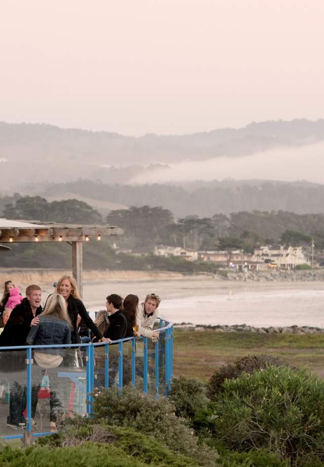Group_at_Sams_Chowder_House_HalfMoonBay_SanMateoCounty_SiliconValley