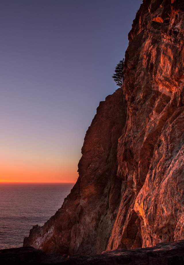 Sunset views at Devil's Slide Trail in Pacifica California