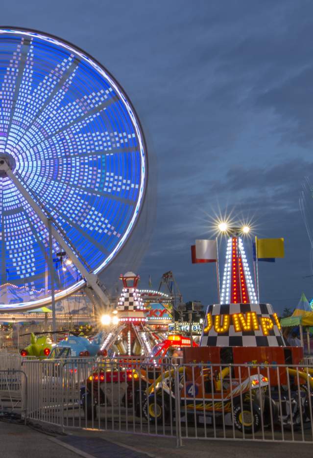 The fair rides at night
