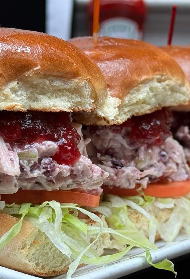 Laura's Bar and Grill