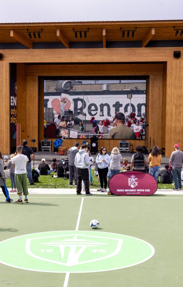 LEGACY SQUARE ACTIVE WITH SCREEN