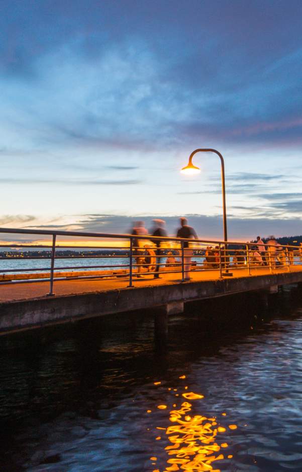 Coulon at Night-Water walkway at Lake Washington