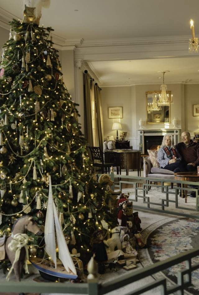 Couple at the Williamsburg Inn during the Holidays