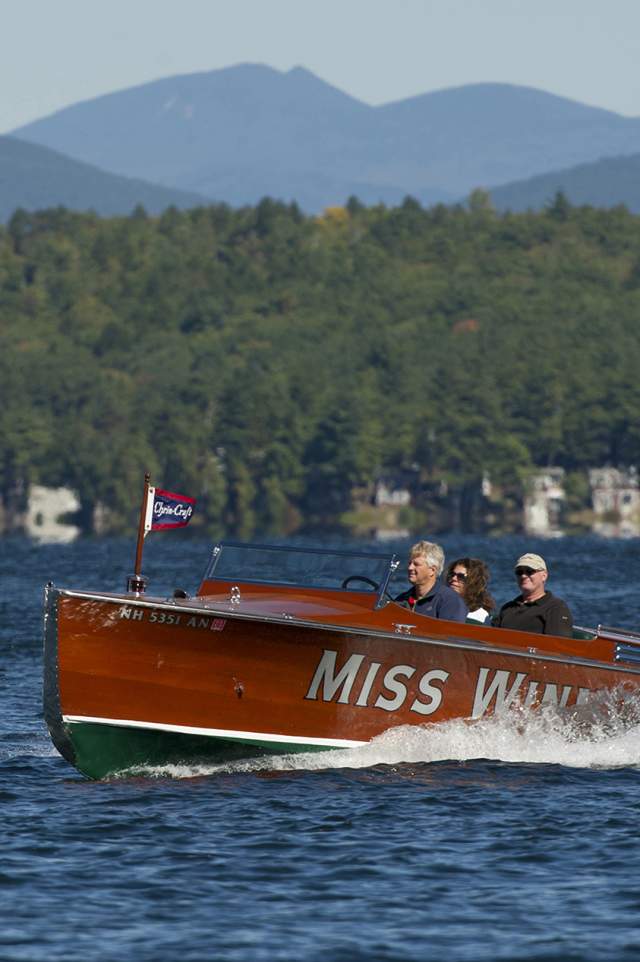 Boating Lake Winnipesaukee