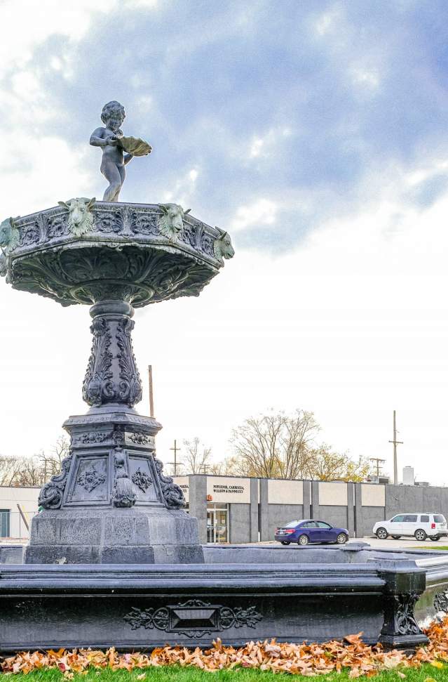 kearny-park-fountain-10-scaled