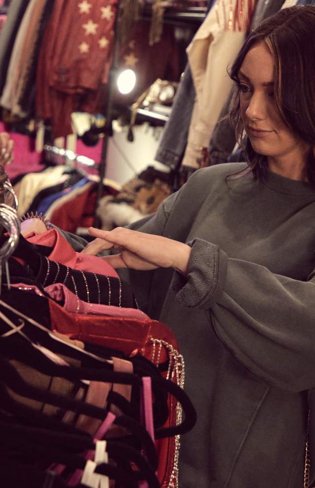 SHOPPING