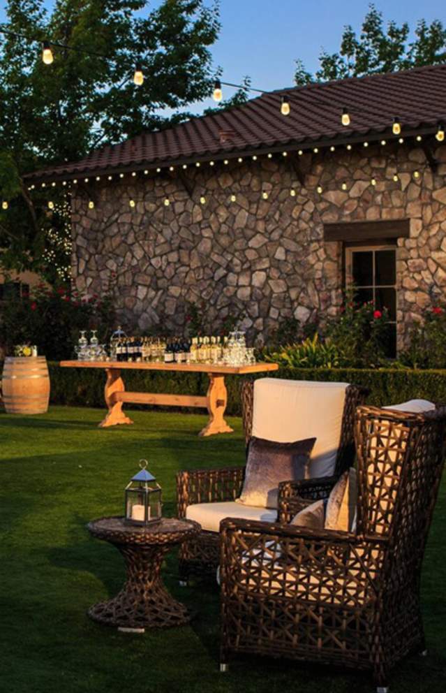 Meetings in wine country in Sonoma Valley - an outdoor lawn in Sonoma Valley at The Lodge at Sonoma set up for a meeting