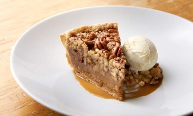 Houstonian's Pecan Pie