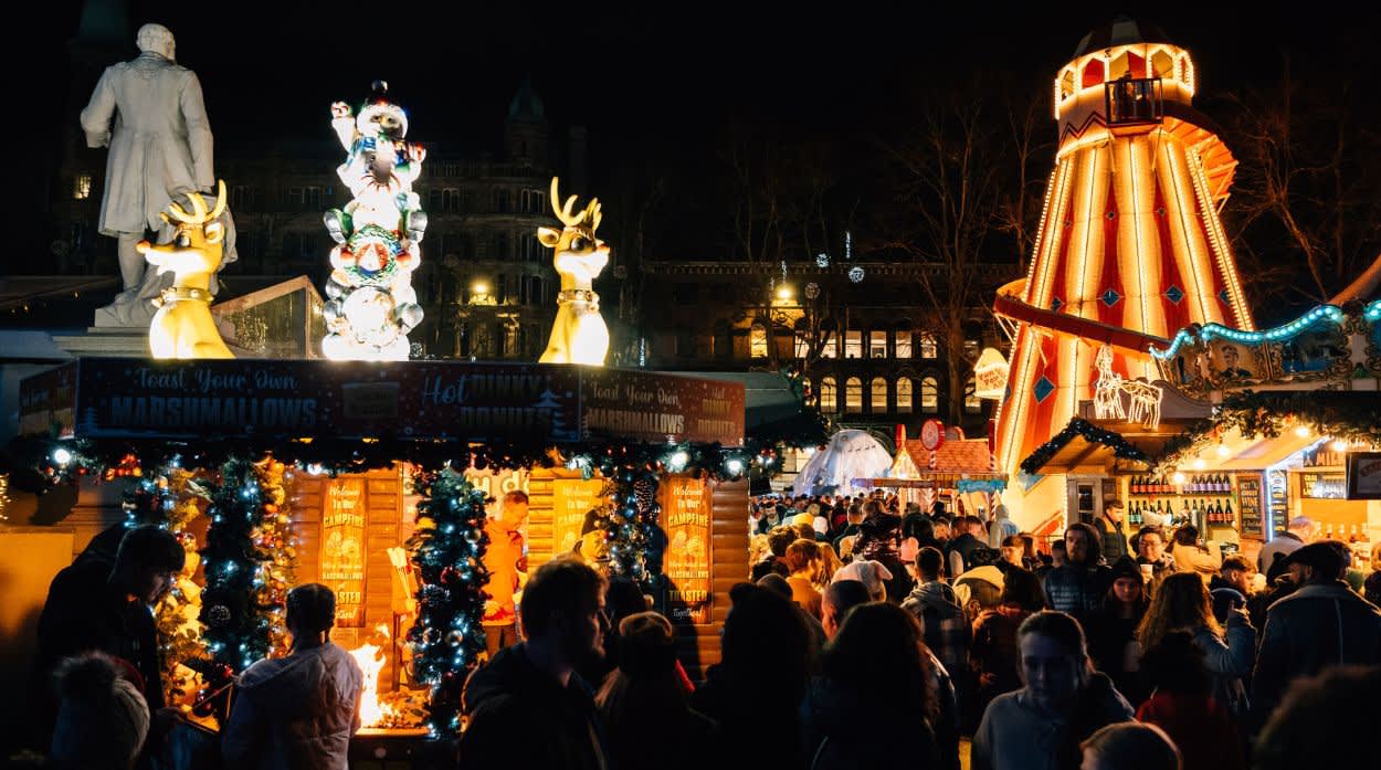 Christmas Shopping Opening Hours