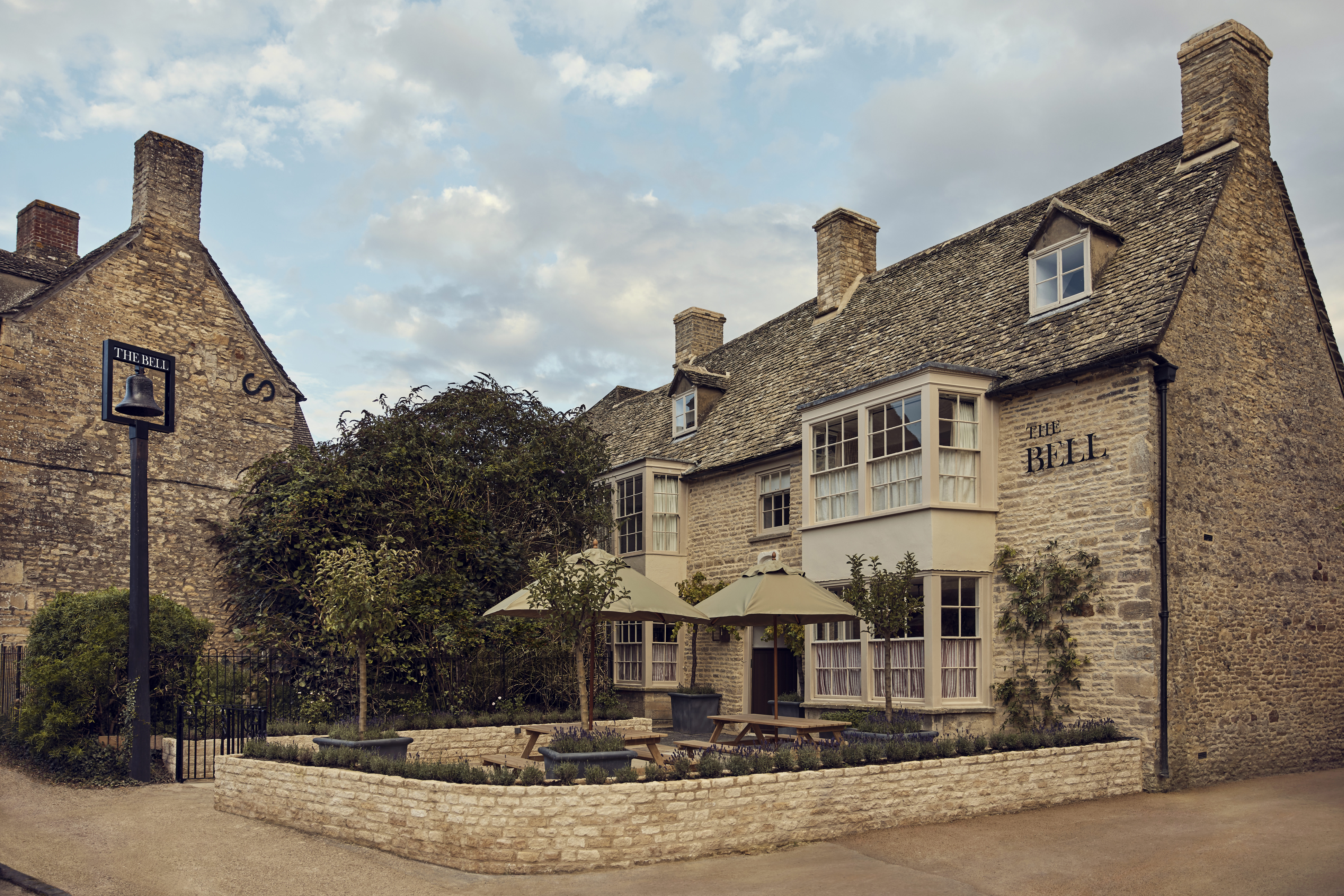 The Bell Charlbury
