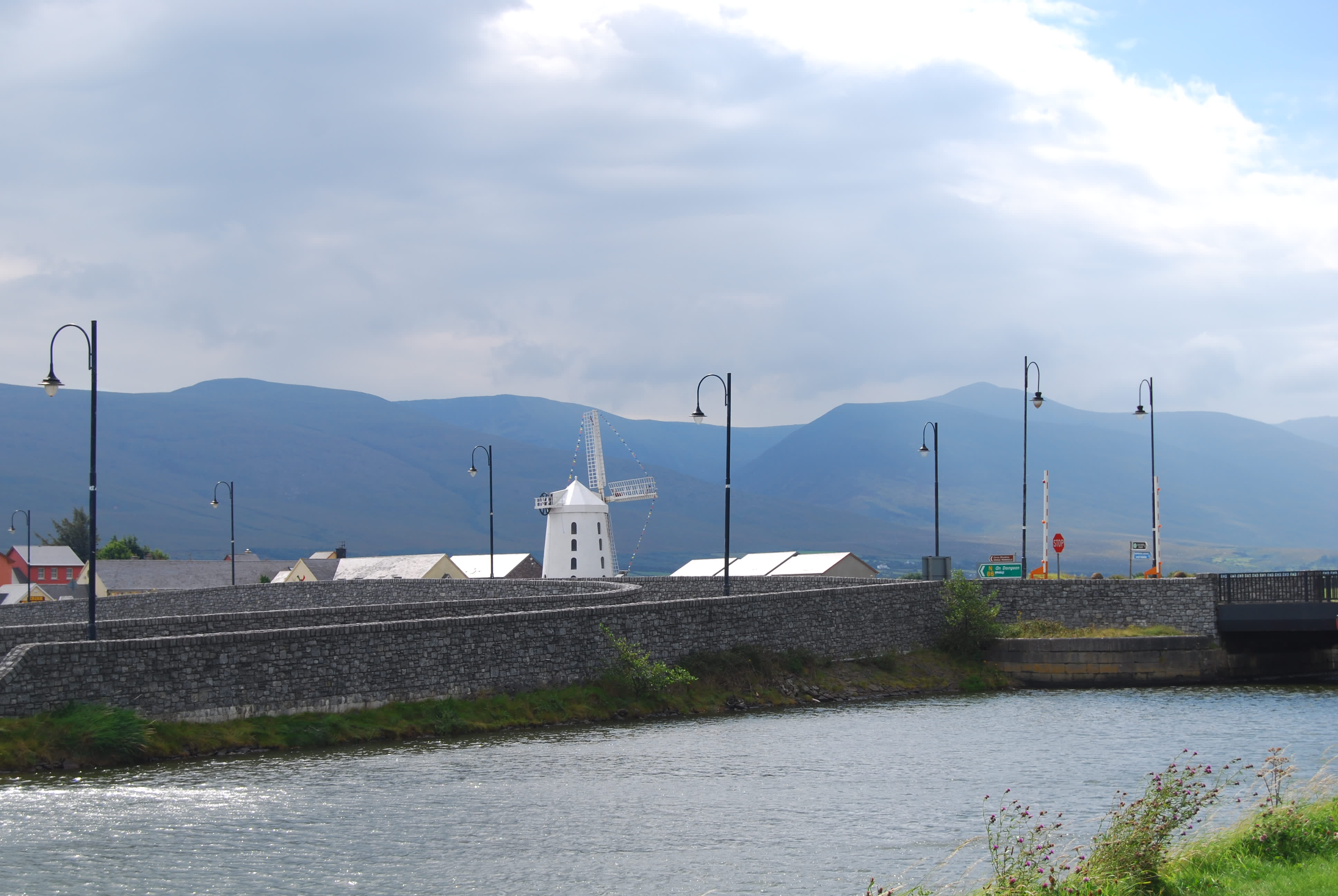 Blennerville_Windmill_Canal_Bank_Walk_Tralee_Bay_Co_Kerry_master
