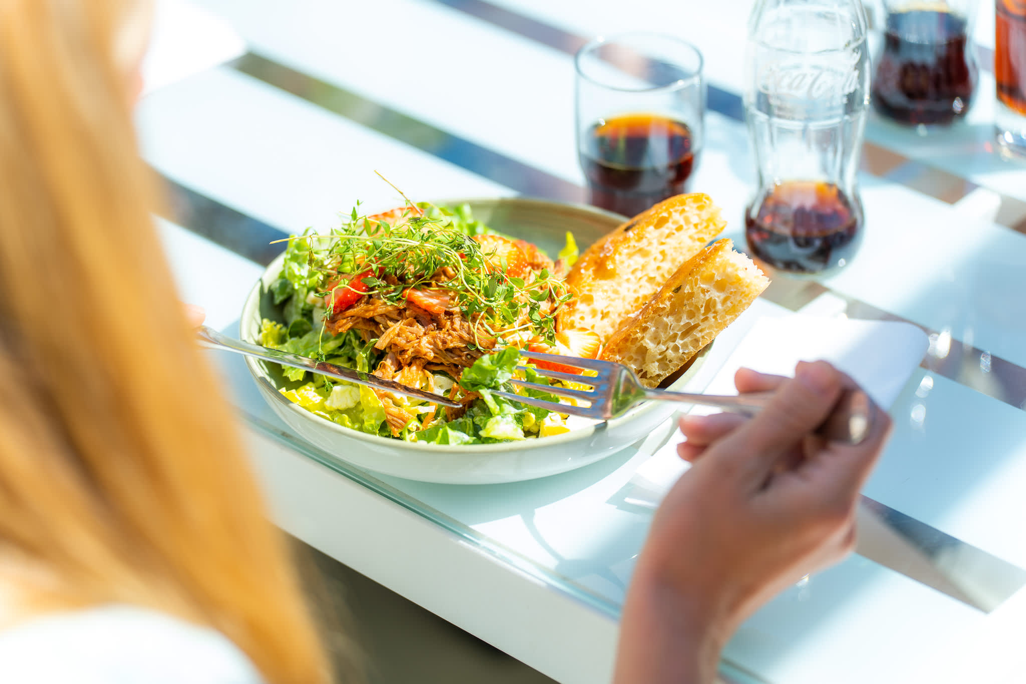 En tallerken med mat