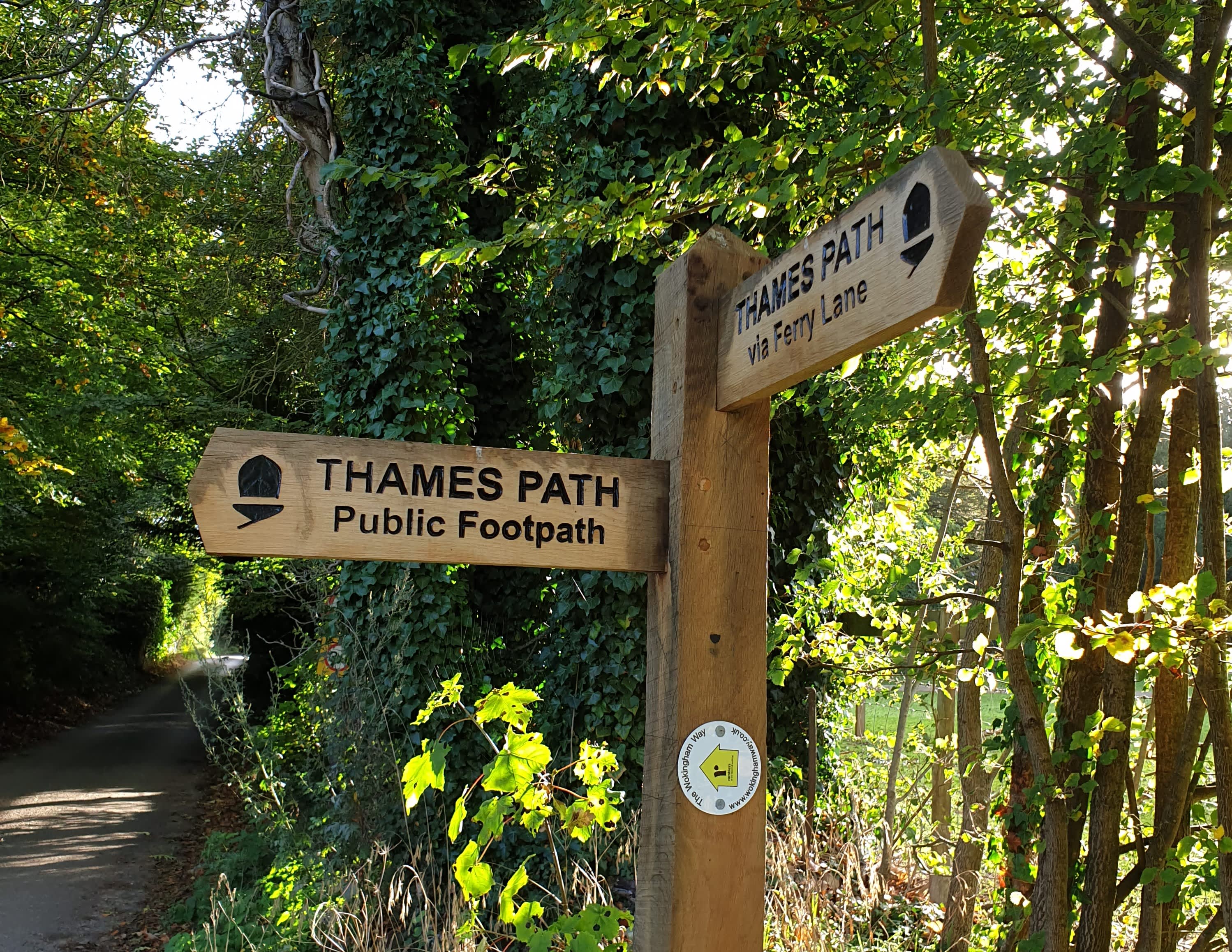 Thames Path signpost