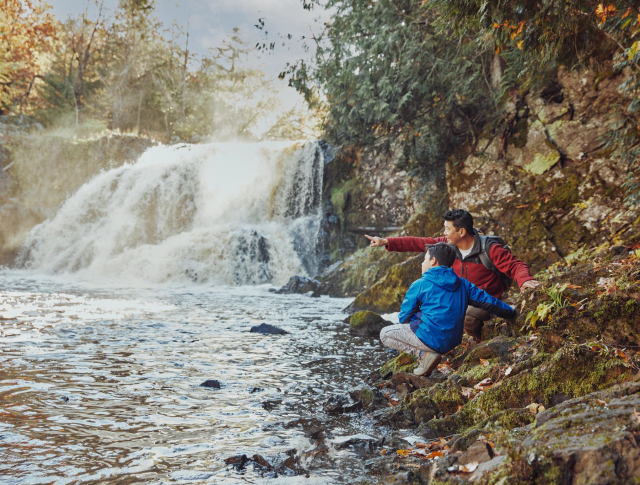 Day1_Waterfall_Card03_001734