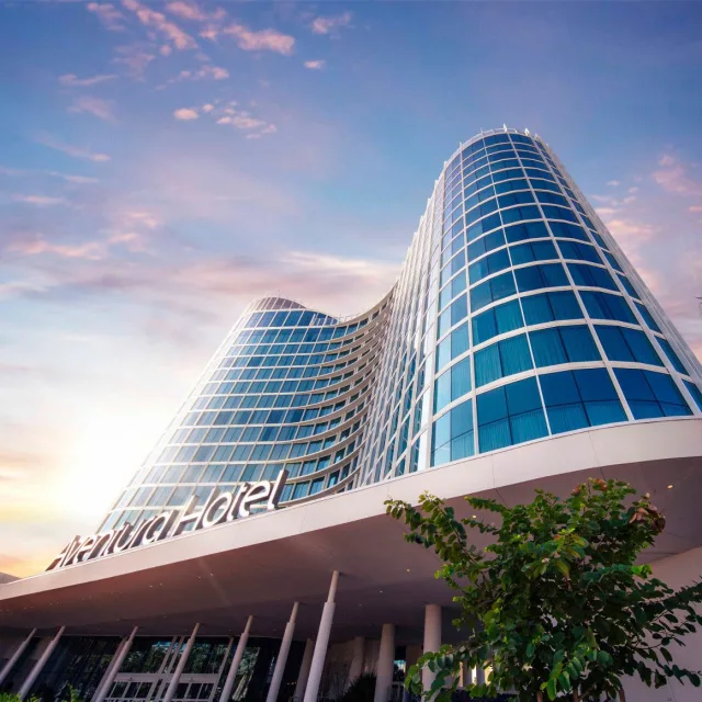 Universal's Aventura Hotel exterior
