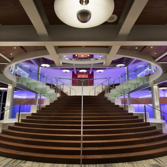 Dr. Phillips Center for the Performing Arts Della Phillips Grand Lobby