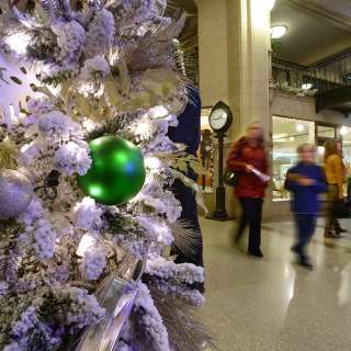 7 Ways to Shop Asheville for the Holidays