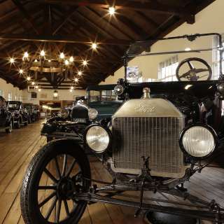 Antique Car Museum at Grovewood Village