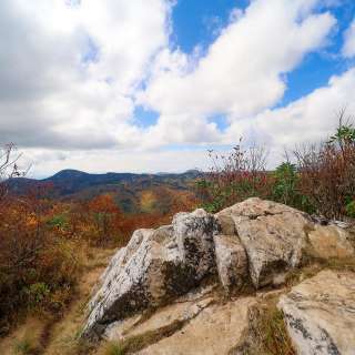 Mountain vista on top of Sam Knob during the fall