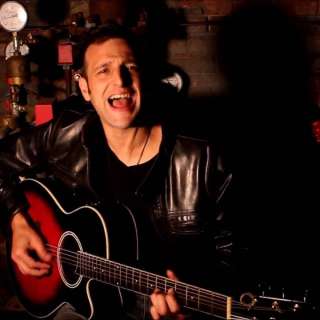 Live Music with Justin Moyar