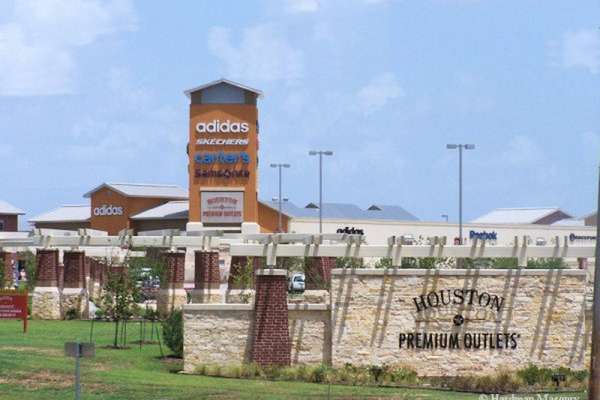Store Directory for Houston Premium Outlets® - A Shopping Center