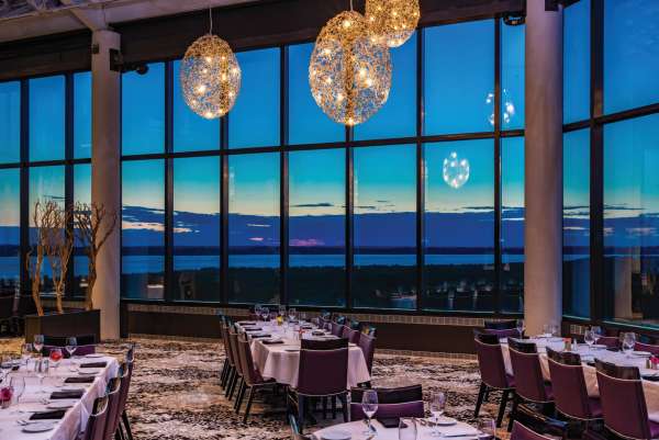 Best Restaurants Places to Eat in Traverse City MI