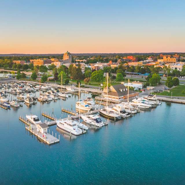 Traverse City Hotels Events Restaurants Things To Do