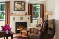 Eagle Rock Lodge Songbird Room by Jumping Rocks Photography