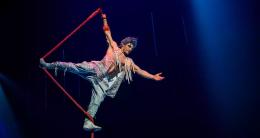 VOLTA acrobat