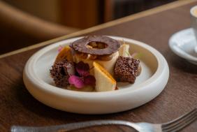 Peanut butter parfait dessert at No. 4 Clifton Village in Bristol - credit Evoke Pictures