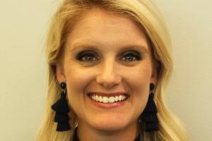 Sarah Davis Headshot