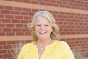 Mandy Pitts Hildebrand Headshot 2025