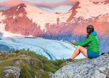 The front cover of the Official Anchorage Visitor Guide