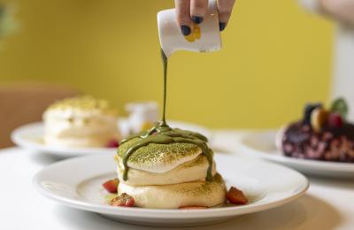 Matcha pancakes - credit Fluffy Fluffy
