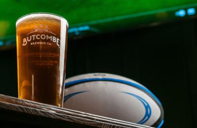 Butcombe beer and rugby ball