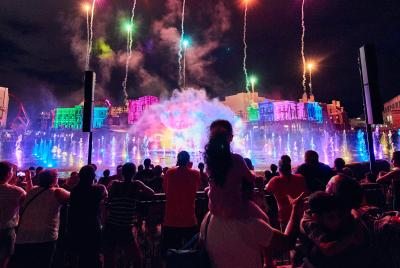 Universal Orlando's Cinematic Celebration lights up select nights with a gala of songs, water and light that transports you into the movies.