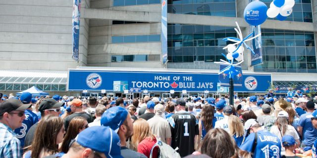 Toronto Blue Jays fans ecstatic as team acquires outfielder