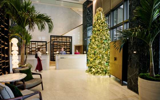Four Seasons New Orleans - Holiday Lobby