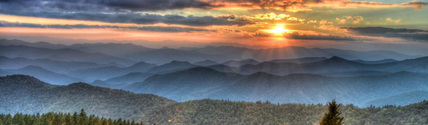 Explore the Best Overlooks and Stops on the Blue Ridge Parkway