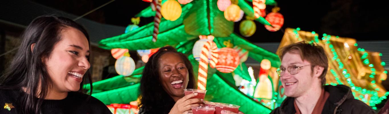 OKC ZOO SAFARI LIGHTS GROWS UP WITH NEW, ADULTS-ONLY MISTLETOE MINGLE