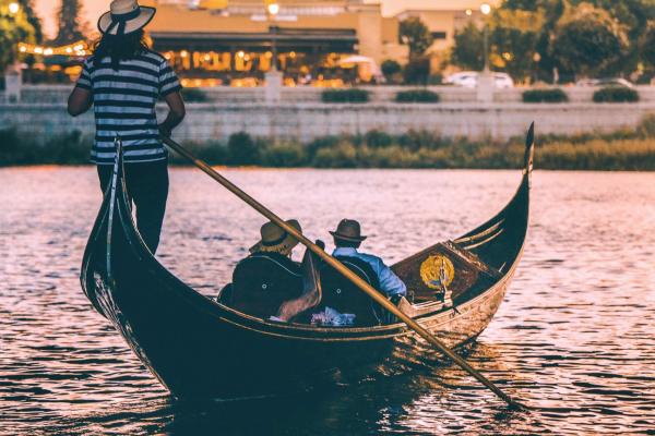 Napa Valley Gondola couple on the river